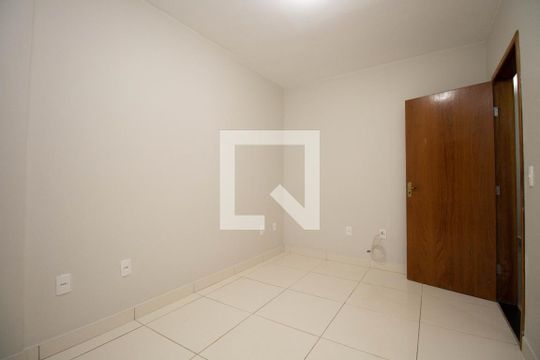 Suíte de casa para alugar com 3 quartos, 100m² em Samambaia Sul (samambaia), Brasília