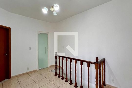 Sala de casa para alugar com 4 quartos, 310m² em Colégio Batista, Belo Horizonte