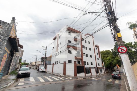 Fachada do Prédio de apartamento para alugar com 2 quartos, 38m² em Vila Granada, São Paulo