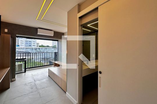 Cozinha de kitnet/studio para alugar com 0 quarto, 25m² em Santo Amaro, São Paulo