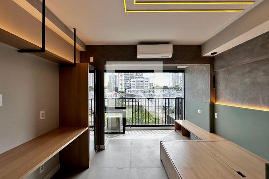 Kitnet/Studio para alugar com 0 quarto, 25m² em Santo Amaro, São Paulo