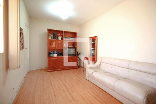 Sala de casa à venda com 4 quartos, 360m² em Ipiranga, Belo Horizonte