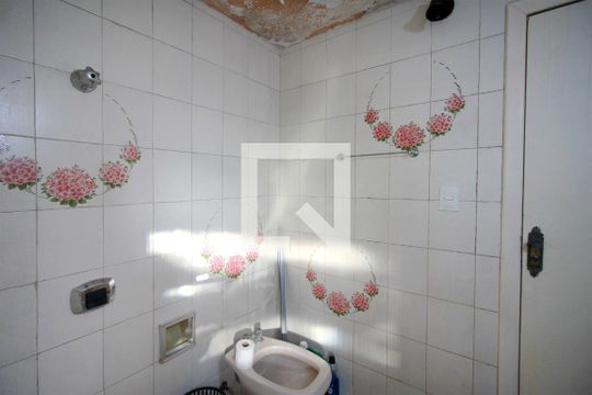 Banheiro de casa à venda com 4 quartos, 360m² em Ipiranga, Belo Horizonte