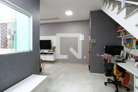 Escritório de apartamento para alugar com 2 quartos, 110m² em Vila Sao Pedro, Santo André