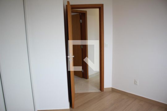 Quarto 1 de apartamento à venda com 2 quartos, 60m² em Novo Eldorado, Contagem