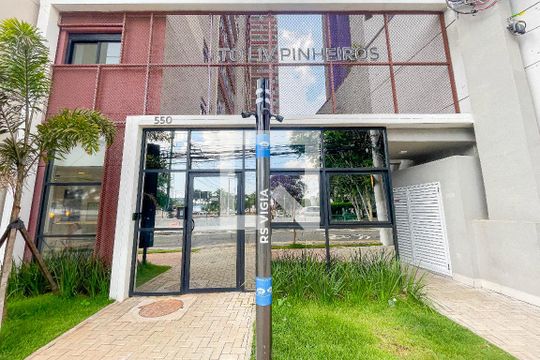 Fachada de kitnet/studio para alugar com 1 quarto, 24m² em Pinheiros, São Paulo