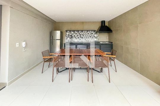 Área comum - Churrasqueira de kitnet/studio para alugar com 1 quarto, 24m² em Pinheiros, São Paulo