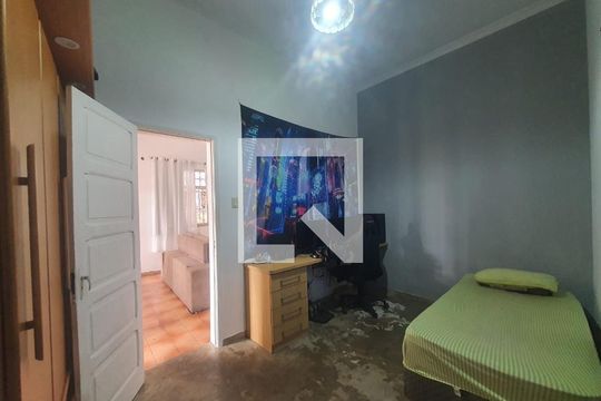 Quarto 2 de casa à venda com 4 quartos, 150m² em Sampaio, Rio de Janeiro