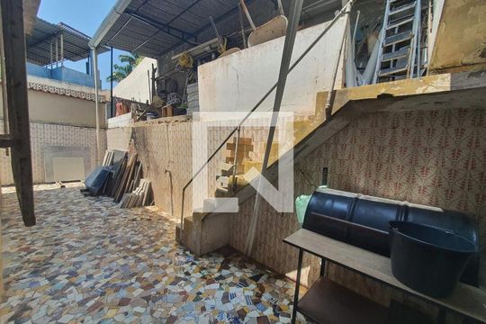 Área Externa de casa à venda com 4 quartos, 150m² em Sampaio, Rio de Janeiro