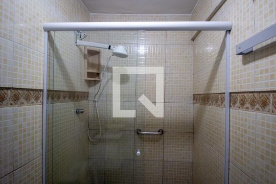 Banheiro Social de casa de condomínio para alugar com 3 quartos, 260m² em Vargem Pequena, Rio de Janeiro