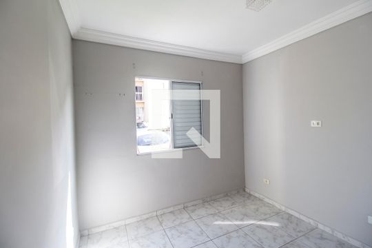Quarto 1 de apartamento para alugar com 2 quartos, 51m² em Jardim Santa Tereza, Carapicuíba