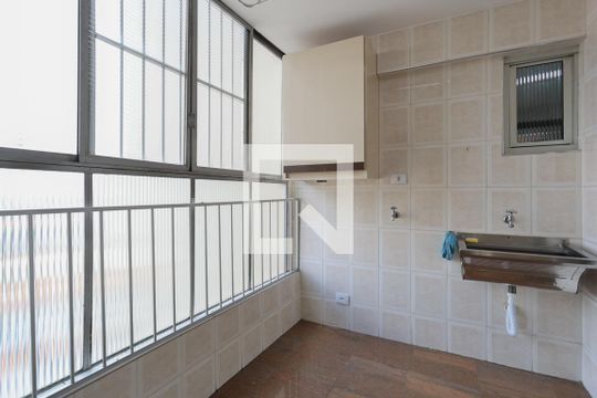 Área de serviço de apartamento para alugar com 3 quartos, 110m² em Santana, São Paulo