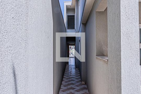 Corredor de casa à venda com 3 quartos, 181m² em Jardim Sao Jose (zona Norte), São Paulo