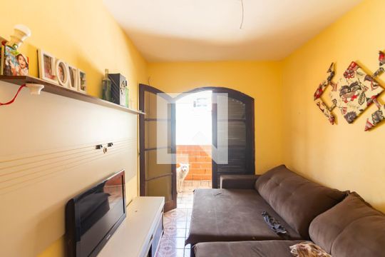 Sala 2 de casa à venda com 6 quartos, 250m² em Veloso, Osasco