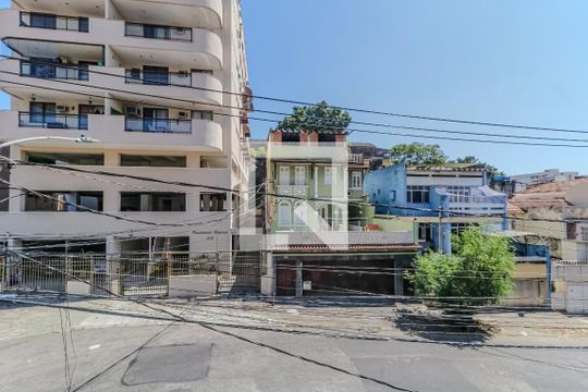 Quarto 3 vista de casa para alugar com 4 quartos, 130m² em Méier, Rio de Janeiro