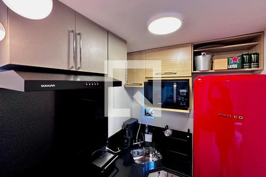 Cozinha de apartamento à venda com 1 quarto, 34m² em Brooklin Novo, São Paulo