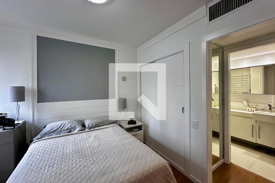 Suíte de apartamento à venda com 1 quarto, 34m² em Brooklin Novo, São Paulo