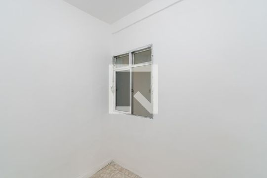 Quarto 2 de casa para alugar com 3 quartos, 60m² em Vila Kosmos, Rio de Janeiro