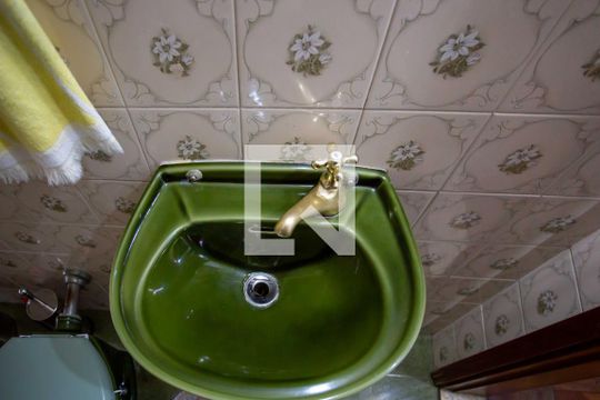 Lavabo de casa à venda com 2 quartos, 177m² em Jardim das Acacias, São Bernardo do Campo
