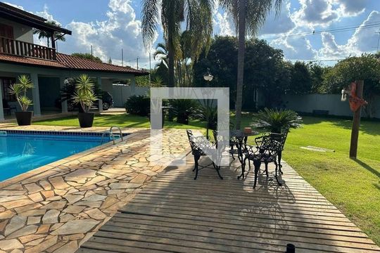 Casa à venda com 4 quartos, 1204m² em Parque Xangrilá, Campinas
