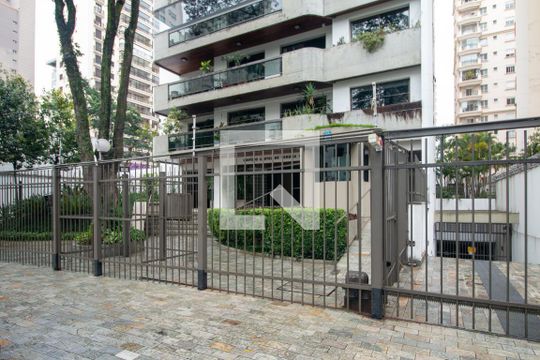 Fachada de apartamento à venda com 3 quartos, 240m² em Campo Belo, São Paulo
