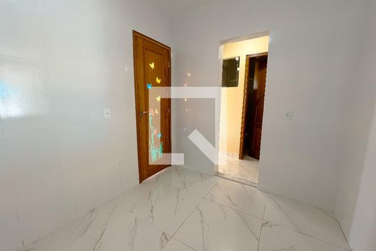 Cozinha de casa para alugar com 2 quartos, 70m² em Brás de Pina, Rio de Janeiro