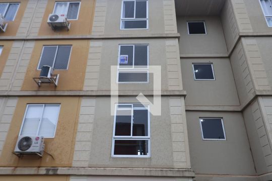 Placa de apartamento para alugar com 2 quartos, 42m² em Igara, Canoas
