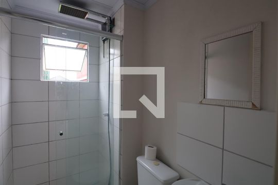 Banheiro de apartamento para alugar com 2 quartos, 42m² em Igara, Canoas