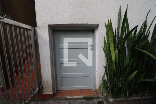 Área comum de casa à venda com 3 quartos, 229m² em Jardim, Santo André