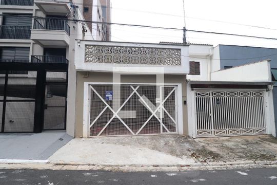 Fachada de casa à venda com 3 quartos, 229m² em Jardim, Santo André