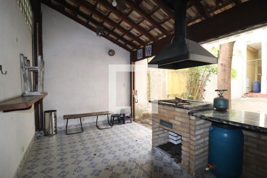 Área comum de casa à venda com 3 quartos, 229m² em Jardim, Santo André