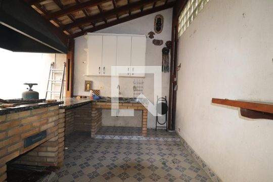 Área comum de casa à venda com 3 quartos, 229m² em Jardim, Santo André