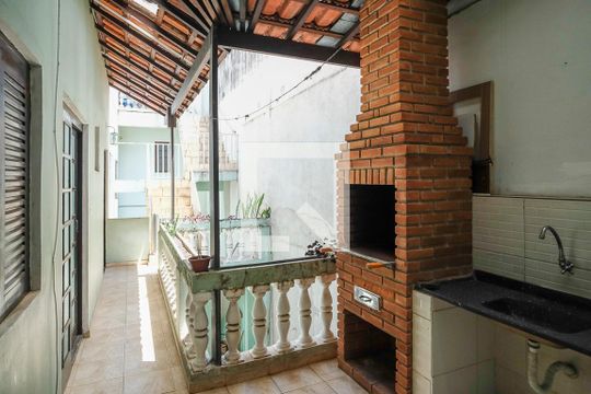 Varanda de casa à venda com 6 quartos, 572m² em Nova Gerti, São Caetano do Sul