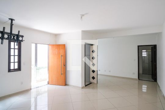 Casa à venda com 6 quartos, 572m² em Nova Gerti, São Caetano do Sul