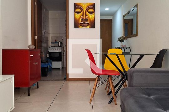 Sala de apartamento à venda com 2 quartos, 59m² em Centro, Niterói