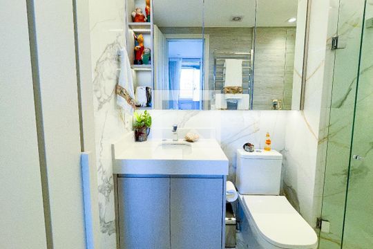 Banheiro de kitnet/studio à venda com 1 quarto, 30m² em Cerqueira César, São Paulo