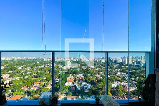 Varanda de kitnet/studio à venda com 1 quarto, 30m² em Cerqueira César, São Paulo