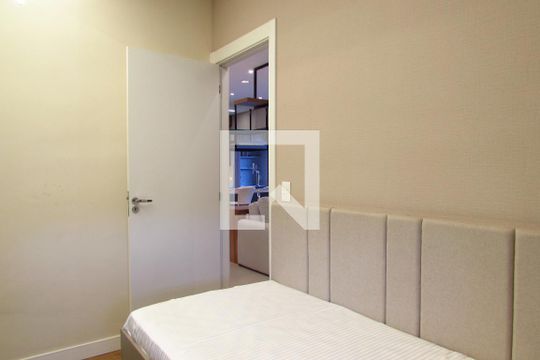 Quarto solteiro - office de apartamento à venda com 2 quartos, 77m² em Swiss Park, Campinas