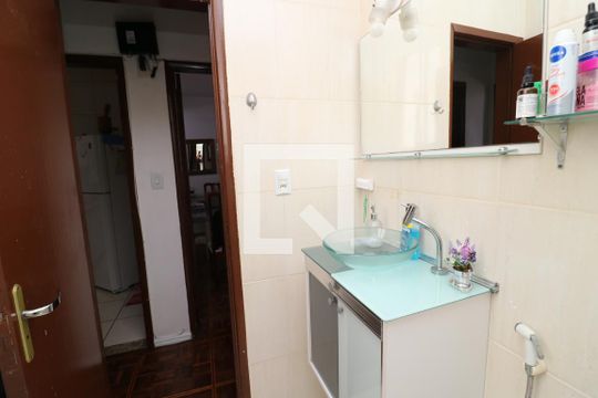 Banheiro de apartamento à venda com 2 quartos, 75m² em Tauá, Rio de Janeiro
