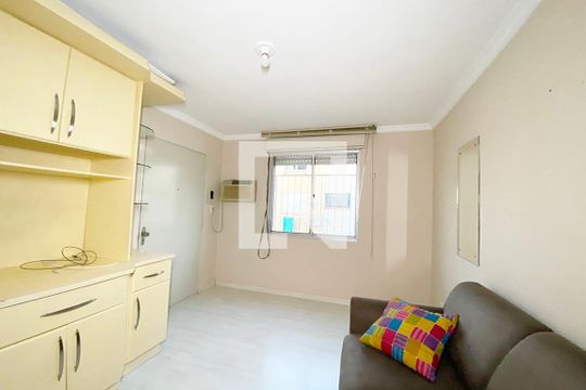 Sala de apartamento para alugar com 2 quartos, 60m² em Centro, São Leopoldo