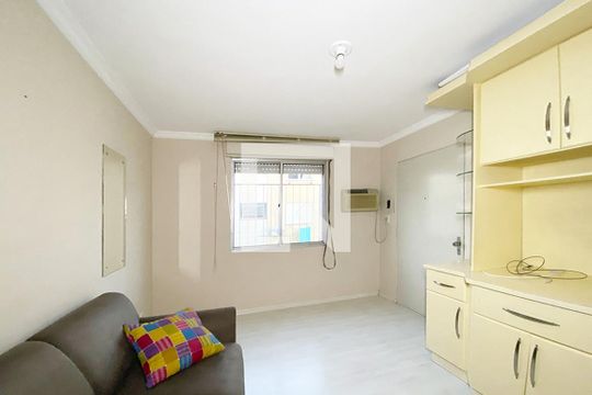 Sala de apartamento para alugar com 2 quartos, 60m² em Centro, São Leopoldo