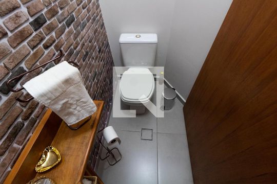 Lavabo de casa de condomínio para alugar com 3 quartos, 270m² em Colinas do Ermitage (sousas), Campinas