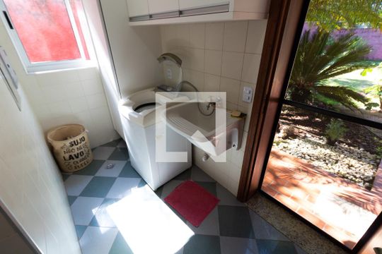 Área de Serviço de casa de condomínio para alugar com 3 quartos, 270m² em Colinas do Ermitage (sousas), Campinas