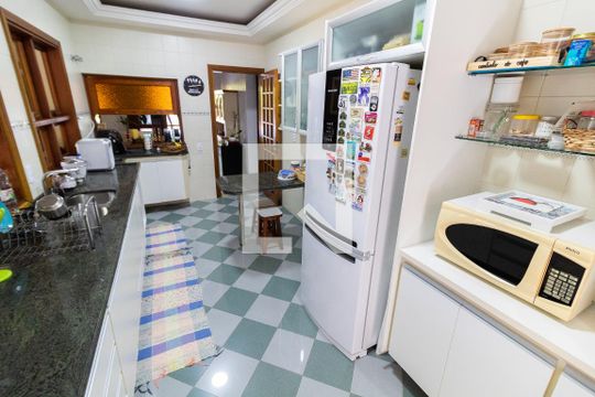 Cozinha de casa de condomínio para alugar com 3 quartos, 270m² em Colinas do Ermitage (sousas), Campinas