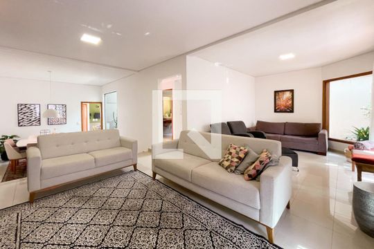 Sala de casa à venda com 3 quartos, 415m² em Nova Petrópolis, São Bernardo do Campo