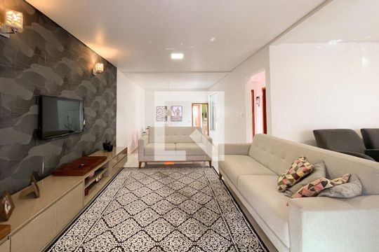 Sala de casa à venda com 3 quartos, 415m² em Nova Petrópolis, São Bernardo do Campo