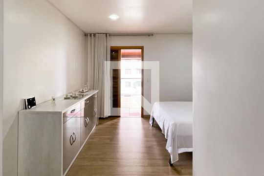 Suíte 2 de casa à venda com 3 quartos, 415m² em Nova Petrópolis, São Bernardo do Campo
