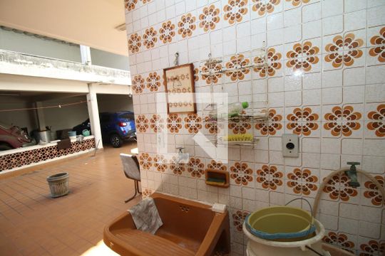 Área de Serviço de casa à venda com 5 quartos, 270m² em Olaria, Rio de Janeiro