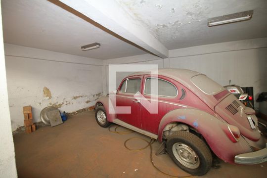 Garagem de casa à venda com 5 quartos, 270m² em Olaria, Rio de Janeiro