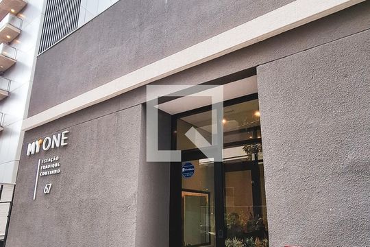 Fachada do Prédio de kitnet/studio à venda com 1 quarto, 26m² em Pinheiros, São Paulo